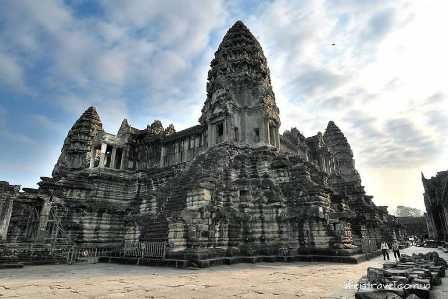 Храмы Ангкор Ват: путешествие в древний Камбоджийский город