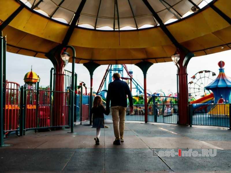 Ответственность – важное качество, которое необходимо развивать с самого детства. От того, как ребенок воспринимает свою роль в семье, зависит его способность принимать осознанные решения и отвечать за свои поступки. Воспитание этого качества требует внимательности и терпения со стороны родителей, а также правильного подхода, который способствует формированию психологической зрелости у детей.