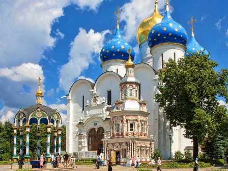 Мощь и красота: экскурсия по московским храмам и соборам